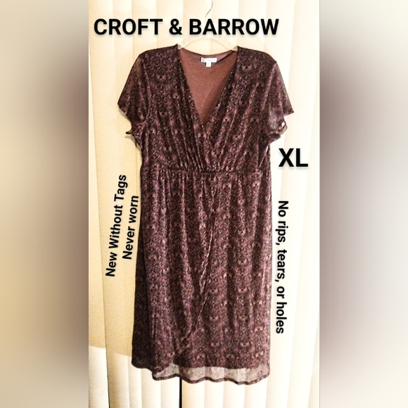 croft & barrow Dresses & Skirts - 🔥Croft & Barrow XL Crossover Empire Waist Midi Plum Paisley wrap dress